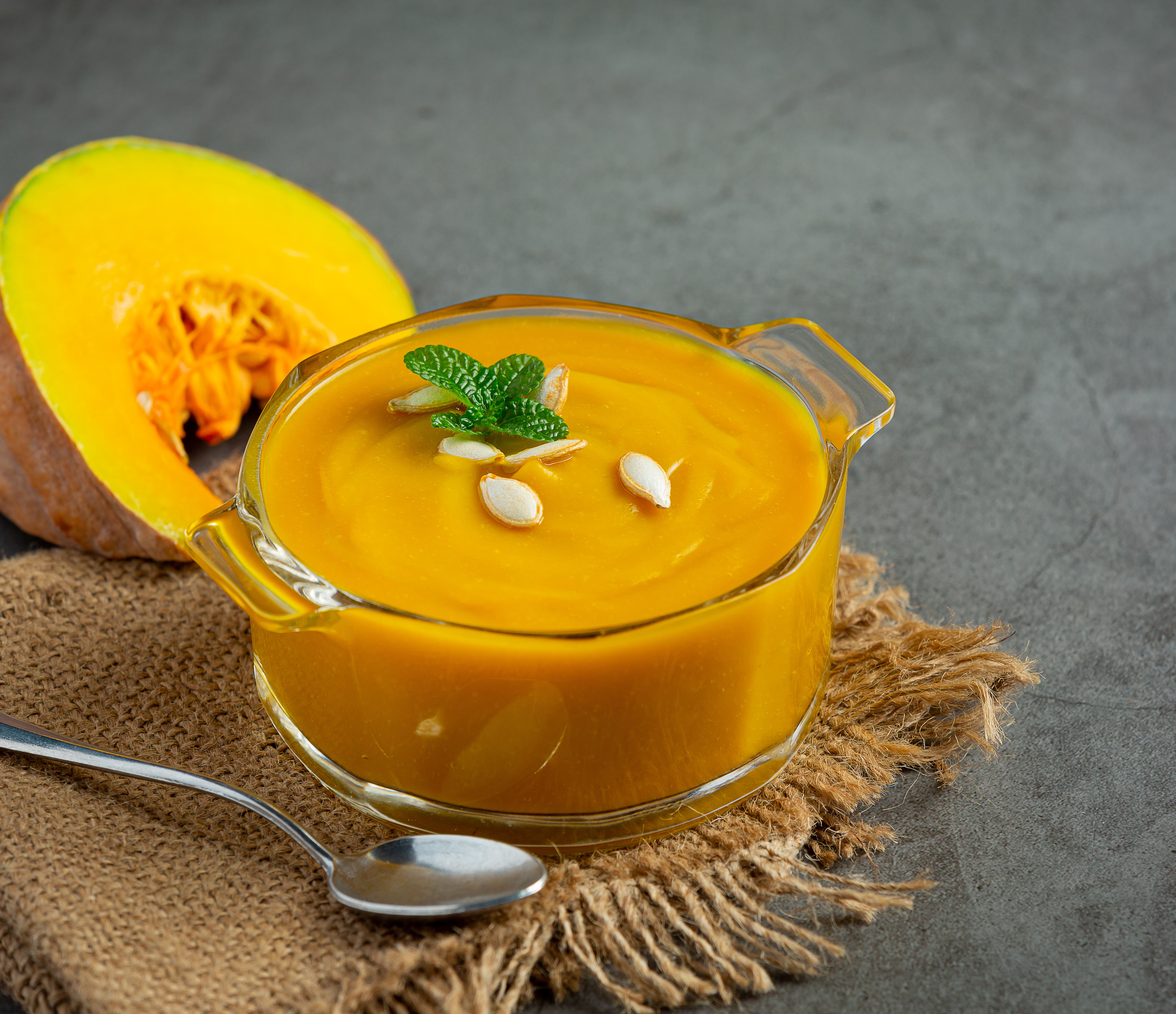 Crema otoñal de calabaza y zanahoria